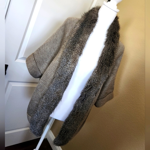 NEW NWT Women's Alberto Makali Open Cardigan Jacket Faux Fur Size Large - Picture 1 of 8
